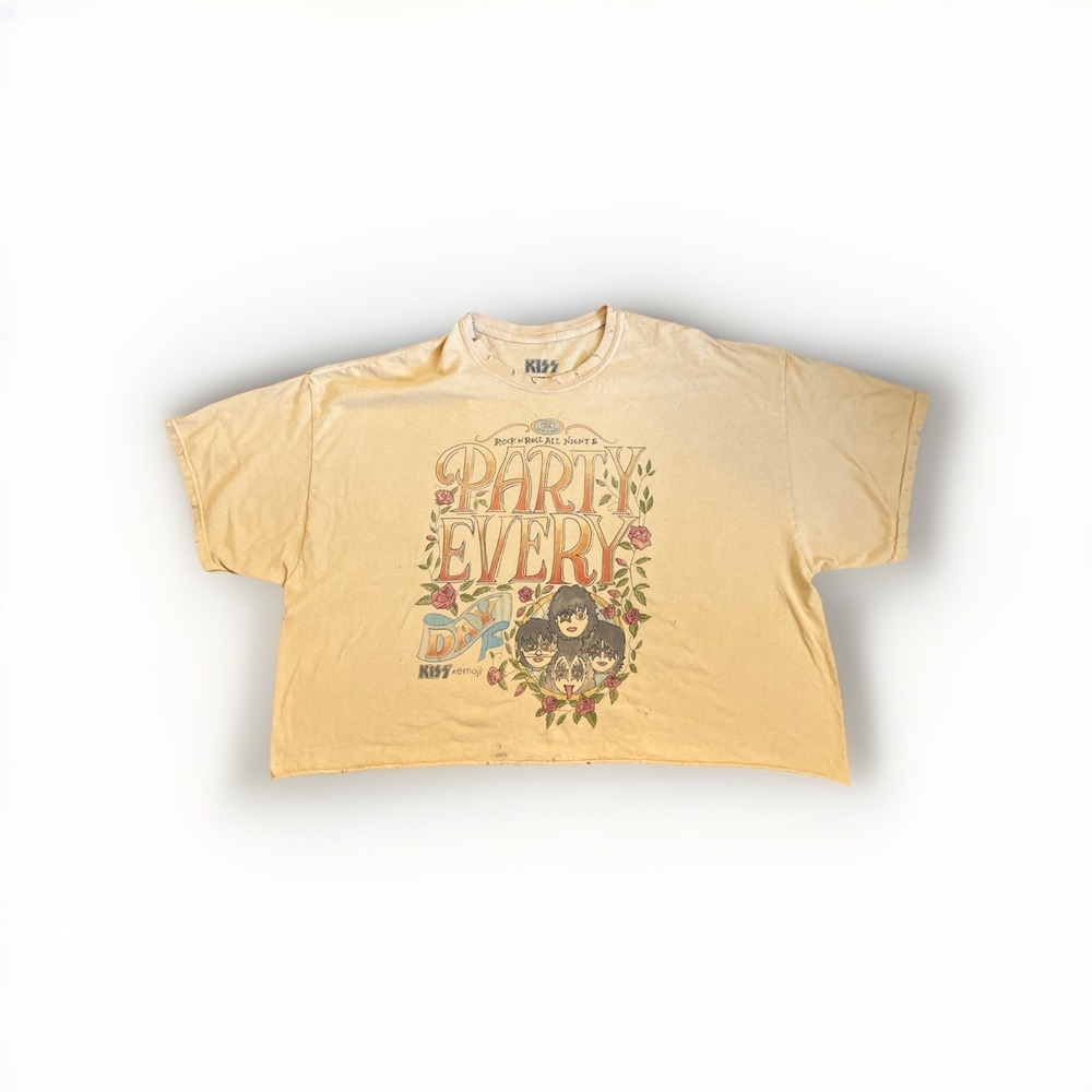 Kiss x Emoji Party Every Day Yellow Dropped Shirt Size XL